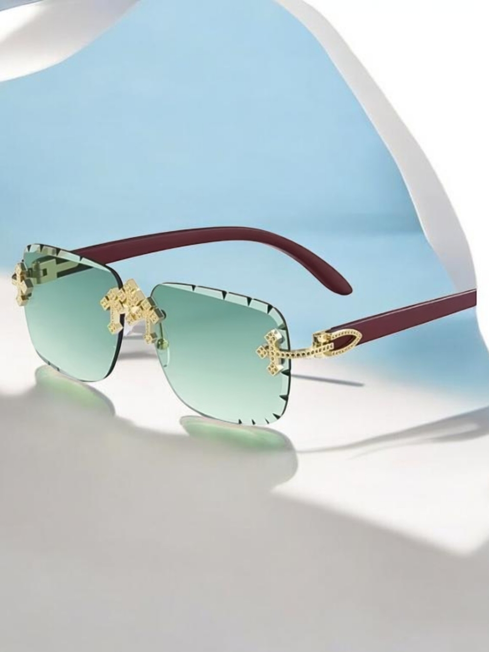 Diamond Cut Luxury Green Gradient Rimless Sunglasses with Gold Accents